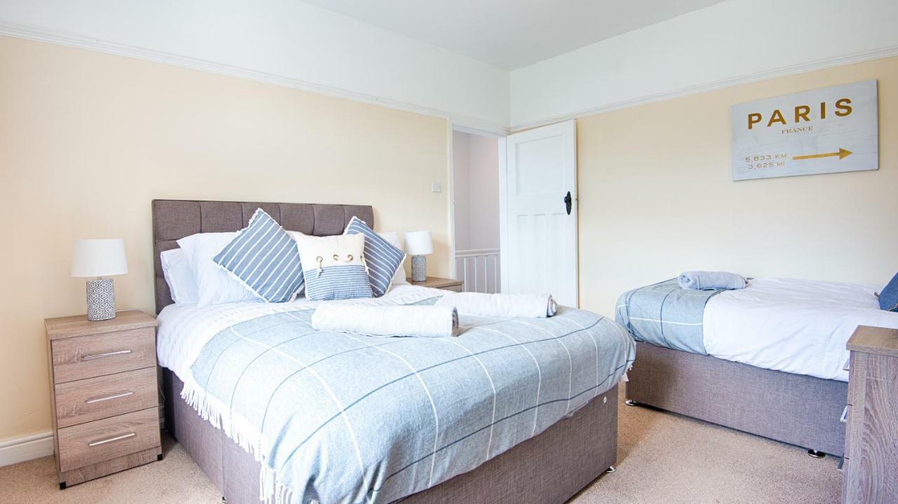 Off Road Parking, Garden, Tv In Every Room Swansea Exterior photo